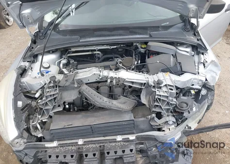 2015 Ford Focus S из США, поврежденный, VIN 1FADP3E21FL322152